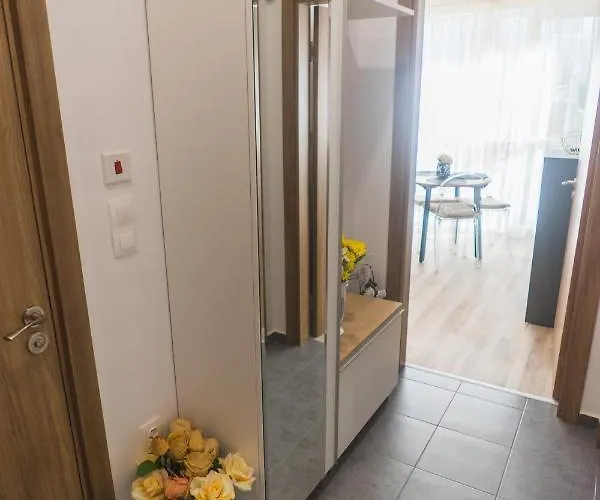 Sevastopol Apartment *